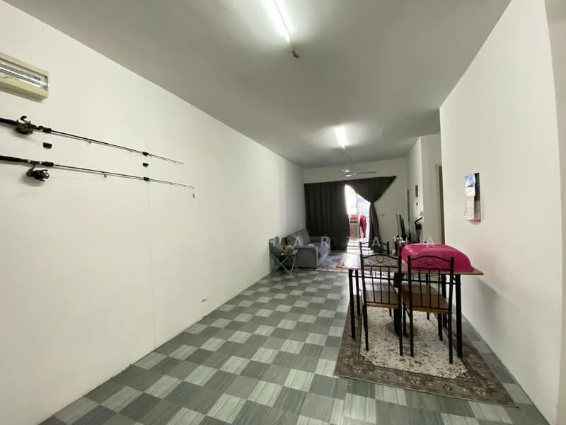 Condominium for Sale at D'Kristal Apartment (Pangsapuri D'Kristal) - Syukor Hartanah - Living Room - PropertyGuru.com.my