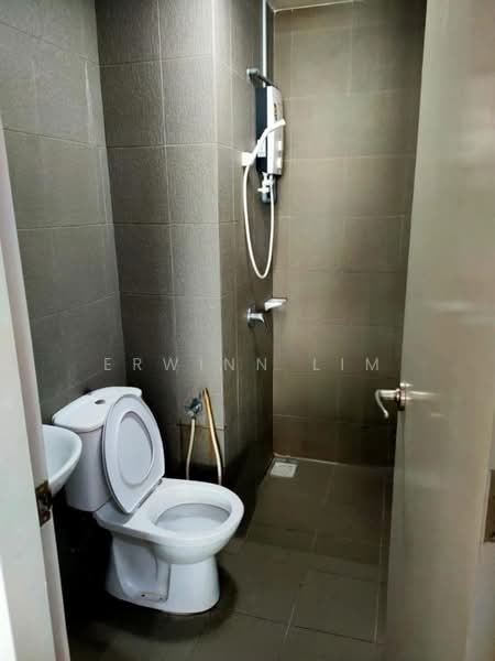 Service Residence for Rent at First Subang (SS 15 Courtyard) - Erwinn Lim - Bathroom - PropertyGuru.com.my