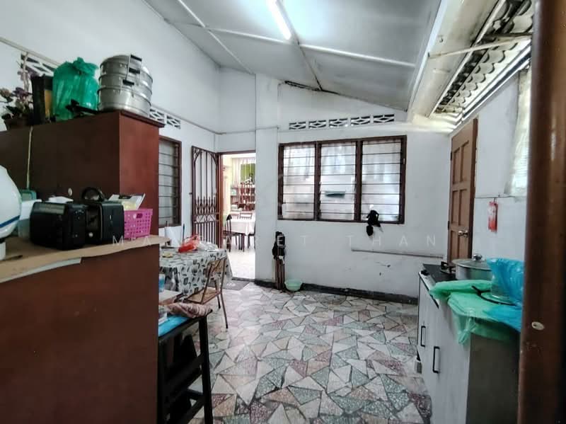 Rumah Teres 1 Tingkat untuk Dijual di Seksyen 14 (Petaling Jaya) - Margaret Than - Kitchen - PropertyGuru.com.my
