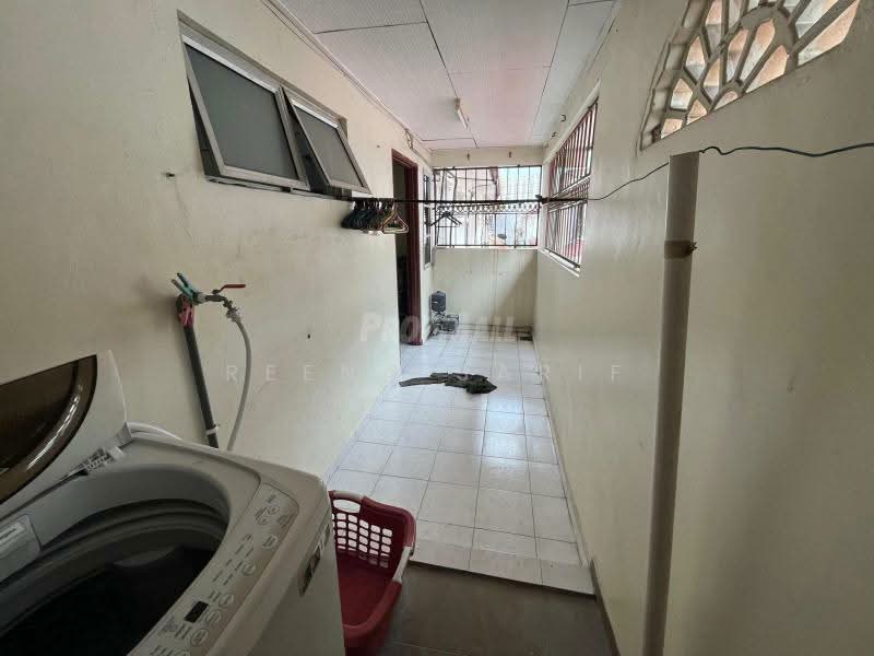 2-storey Terraced House for Sale in Shah Alam (Selangor) - Reena Sarif - Balcony - PropertyGuru.com.my