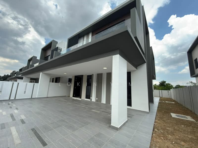 Semi-Detached House for Sale in Taman Sutera Utama (Skudai) - Lokin Yam - PropertyGuru.com.my