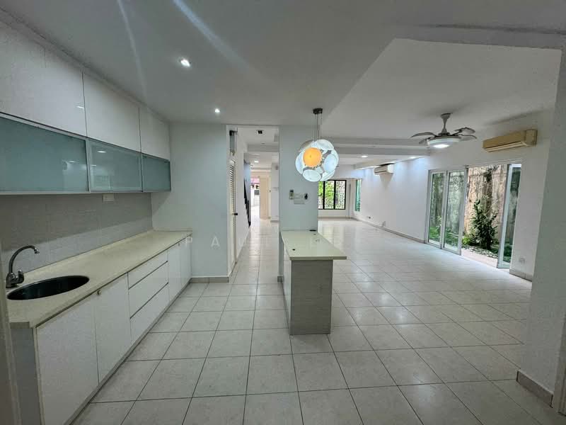 2.5-storey Terraced House for Sale in Taman Puchong Hartamas (Puchong) - Paul Lee - Kitchen - PropertyGuru.com.my
