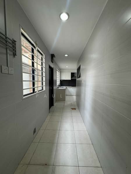 2.5-storey Terraced House for Sale in Taman Puchong Hartamas (Puchong) - Paul Lee - Corridor - PropertyGuru.com.my