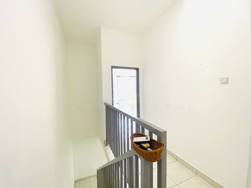 Rumah Teres 2 Tingkat untuk Dijual di Bukit Rahman Putra (Sungai Buloh) - Jimmy Haryzul - Interior - PropertyGuru.com.my