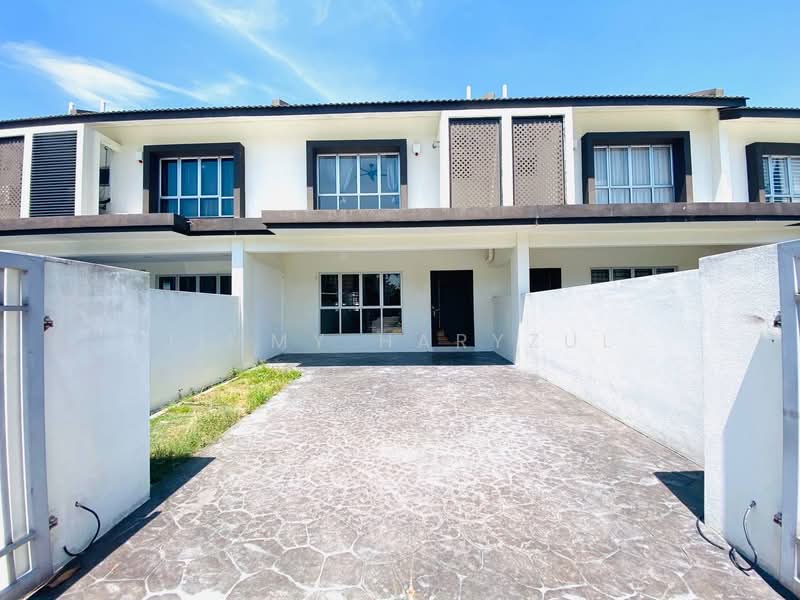 Rumah Teres 2 Tingkat untuk Dijual di Bukit Rahman Putra (Sungai Buloh) - Jimmy Haryzul - Exterior - PropertyGuru.com.my