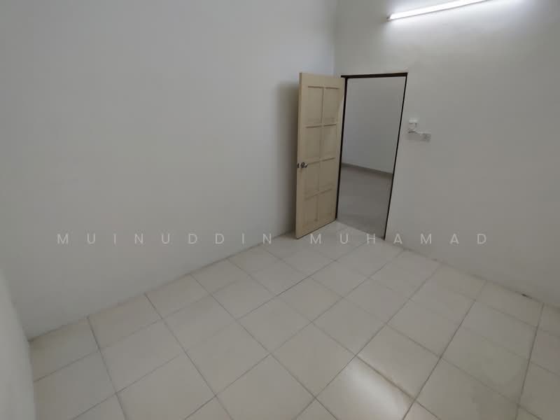 1-storey Terraced House for Sale in Hutan Melintang (Perak) - Muinuddin Muhamad - Interior - PropertyGuru.com.my