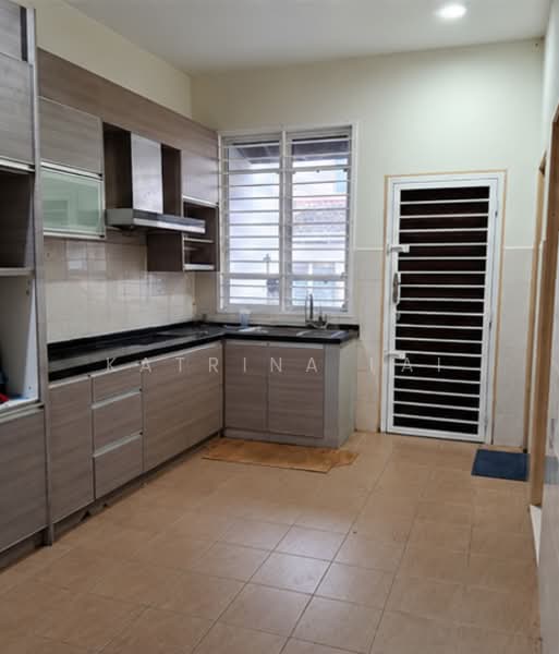 2-storey Terraced House for Rent in Taman Puncak Saujana (Kajang) - Katrina Lai - Kitchen - PropertyGuru.com.my