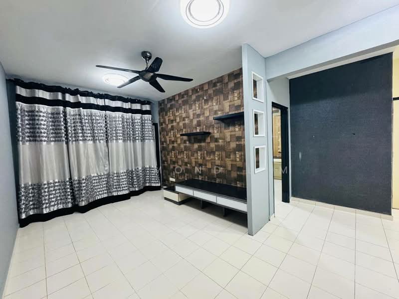 Apartment for Rent at Villa Krystal @ Bandar Selesa Jaya - Desmond Lim - Living Room - PropertyGuru.com.my