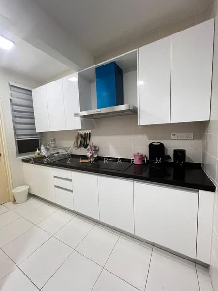 Condominium for Sale at Aspire Residence - Azizirrahim . - Kitchen - PropertyGuru.com.my