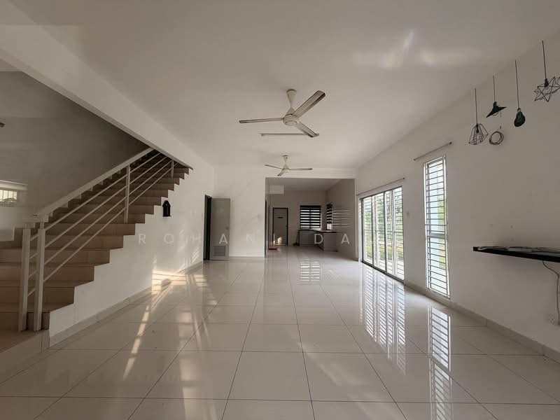 2-storey Terraced House for Sale in Batang Kali (Selangor) - Rohani Daud - Living Room - PropertyGuru.com.my
