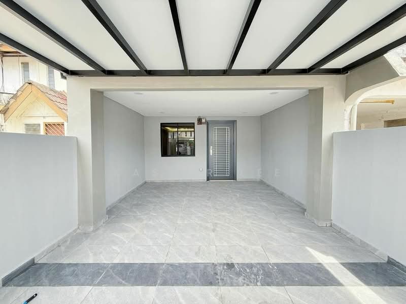2-storey Terraced House for Sale in Bandar Seri Alam (Masai) - Kasper Lee - Exterior - PropertyGuru.com.my