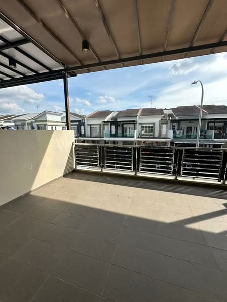 Rumah Teres 2 Tingkat untuk Dijual di Taman Seri Austin (Tebrau) - Jameson Choo - Exterior - PropertyGuru.com.my