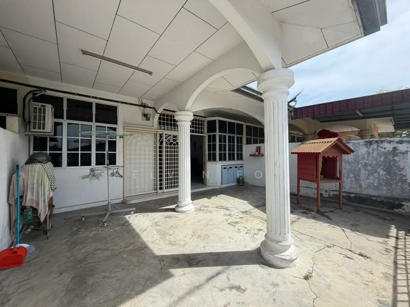 1-storey Terraced House for Sale in Taman Sri Emas (Teluk Intan) - Kelvin Foo - Exterior - PropertyGuru.com.my