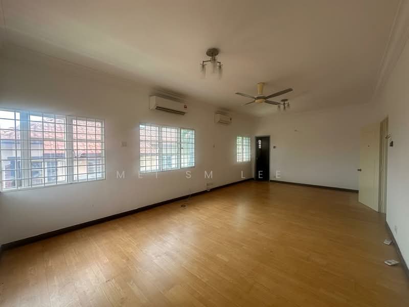 Semi-Detached House for Sale in Alam Damai (Cheras) - Mei SM Lee - Damai Kasih, Cheras Bedroom - PropertyGuru.com.my