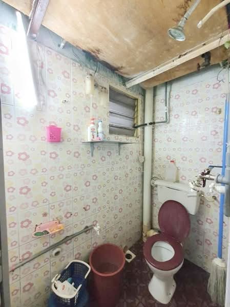Flat for Sale at Taman Ampang Mewah - Cassell . - Bathroom - PropertyGuru.com.my