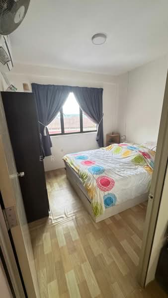 Rumah Flat untuk Dijual di Sri Delima - Eric Tee - Bedroom - PropertyGuru.com.my