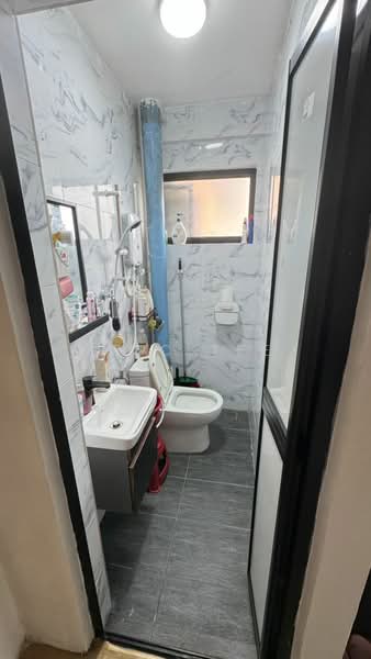 Rumah Flat untuk Dijual di Sri Delima - Eric Tee - Bathroom - PropertyGuru.com.my