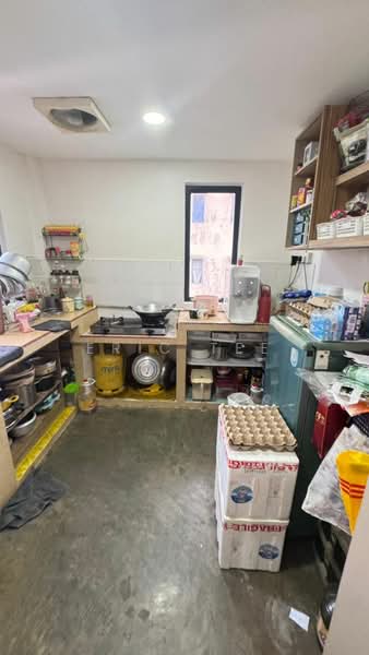 Rumah Flat untuk Dijual di Sri Delima - Eric Tee - Kitchen - PropertyGuru.com.my