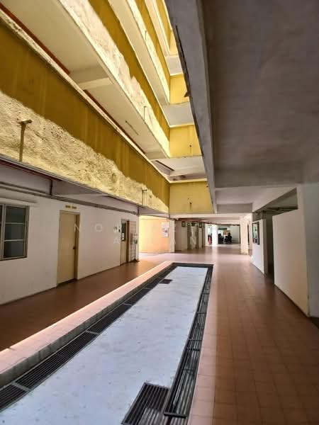 Apartment for Sale at Pangsapuri Jati 2 - Nor Azhar Azlan - Corridor - PropertyGuru.com.my