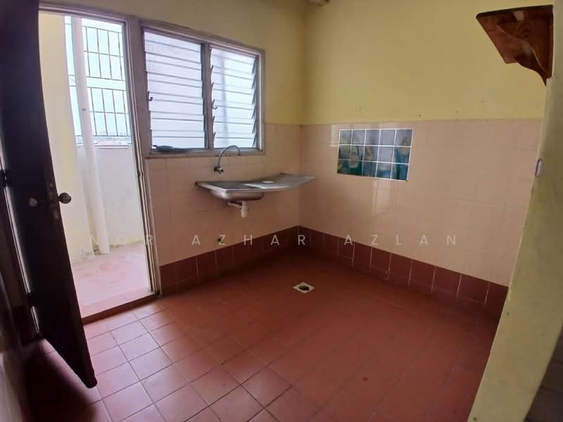 Apartment for Sale at Pangsapuri Jati 2 - Nor Azhar Azlan - Kitchen - PropertyGuru.com.my