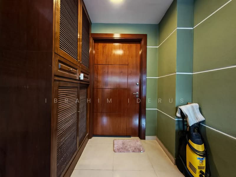 2.5-storey Terraced House for Sale in Sering Ukay (Ampang) - Ibrahim Iderus - Entrance - PropertyGuru.com.my