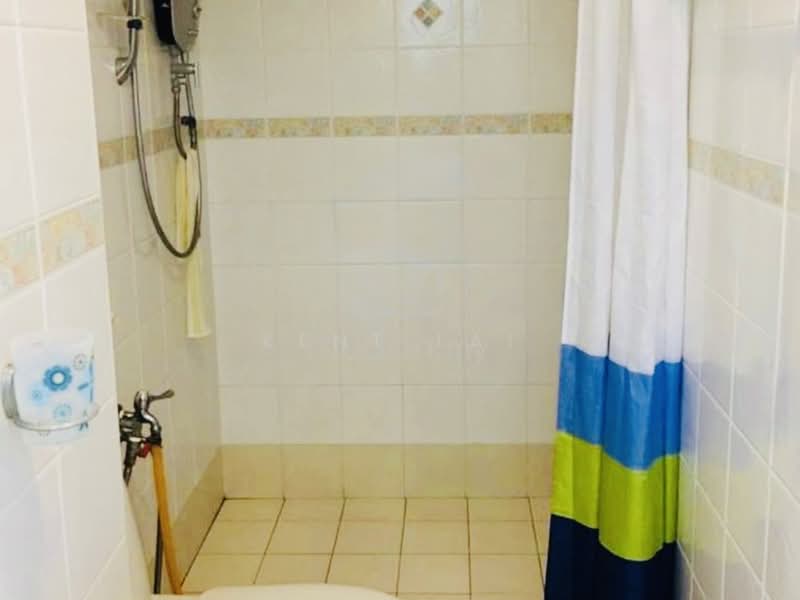 Pangsapuri untuk Dijual di Gambier Heights - Kent Lai - Bathroom - PropertyGuru.com.my