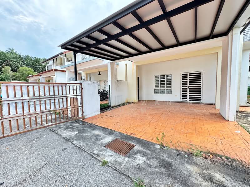 Rumah Teres 2 Tingkat untuk Dijual di Puncak Bestari (Puncak Alam) - Herman Sazwan Nor Rahim - Exterior - PropertyGuru.com.my