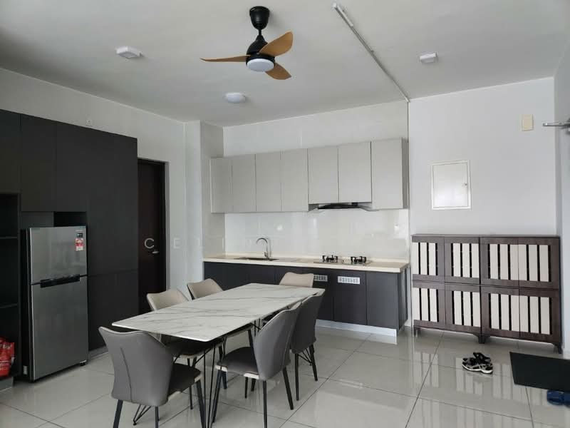 Condominium for Rent at Royal Strand @ Country Garden Danga Bay - Celine Yong - Kitchen - PropertyGuru.com.my
