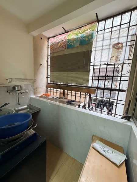 Apartment for Sale at Indah Court Apartment - Scofield Lance - Kitchen - PropertyGuru.com.my