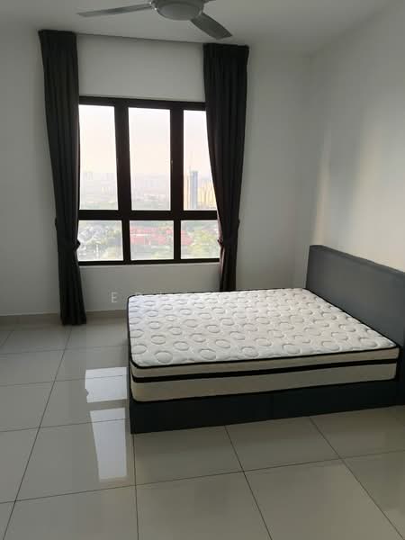 Servis Apartment untuk Disewa di Ten Kinrara - Eric Sea - Bedroom - PropertyGuru.com.my