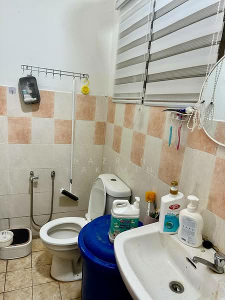Apartment for Sale at Residensi Bistaria - Nazrin Hakimin - Bathroom - PropertyGuru.com.my