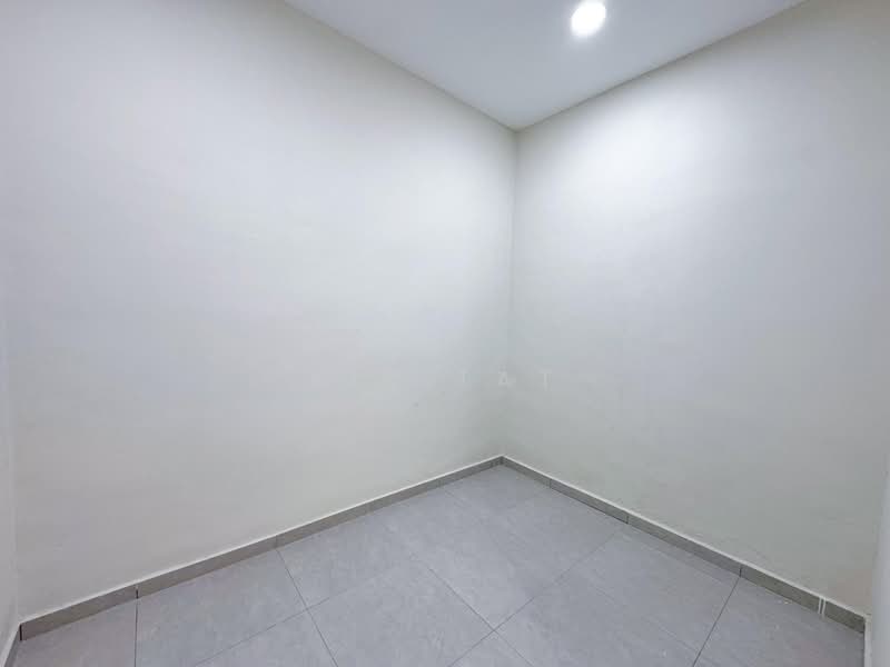 1-storey Terraced House for Sale in Taman Abad (Johor Bahru) - Yik Tat - PropertyGuru.com.my
