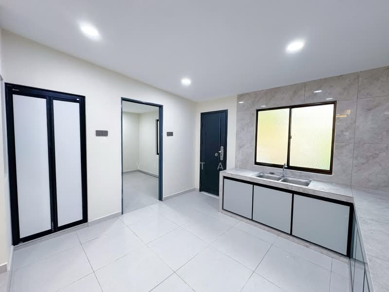 1-storey Terraced House for Sale in Taman Abad (Johor Bahru) - Yik Tat - PropertyGuru.com.my