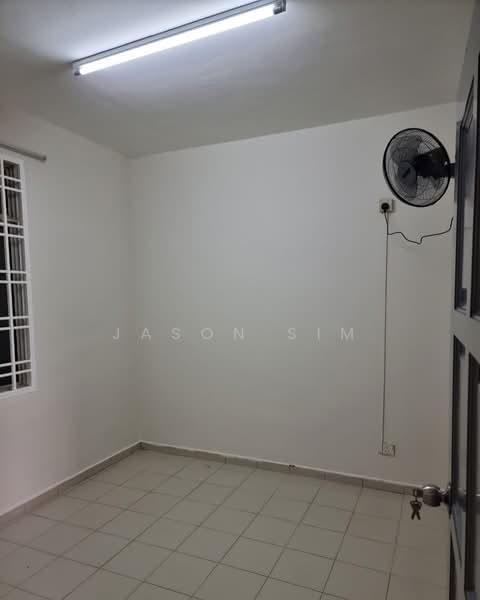 Apartment for Sale at Lake View Suites - Jason Sim - Interior - PropertyGuru.com.my