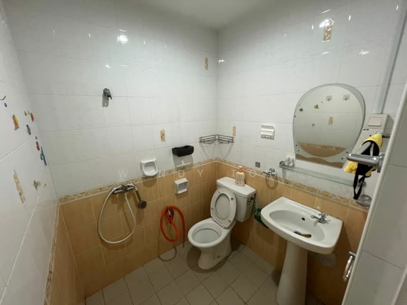 Semi-Detached House for Sale in Jelutong (Penang) - Wendy Toh - Bathroom - PropertyGuru.com.my