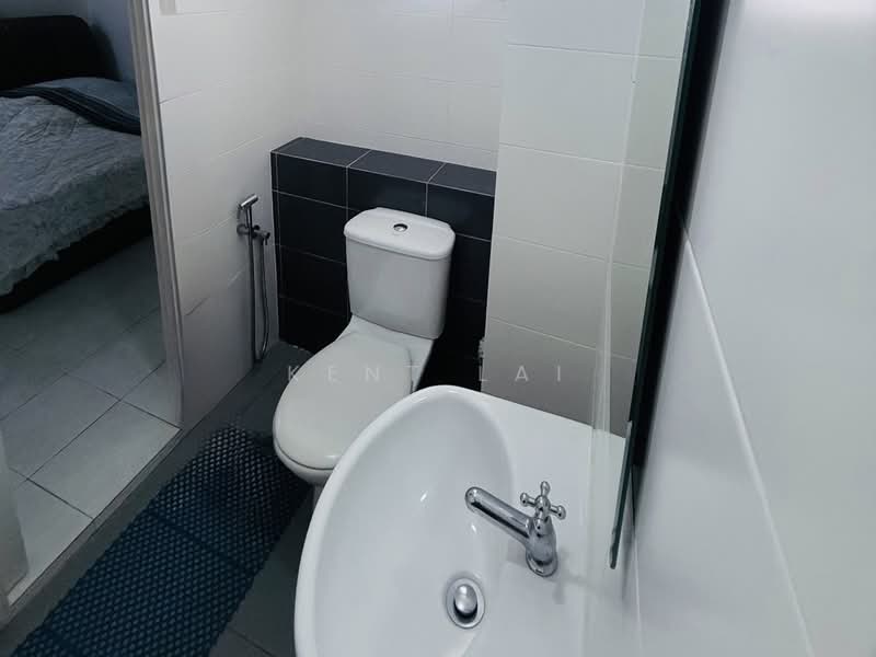 Condominium for Sale at Taman Desa Relau 2 - Kent Lai - Bathroom - PropertyGuru.com.my