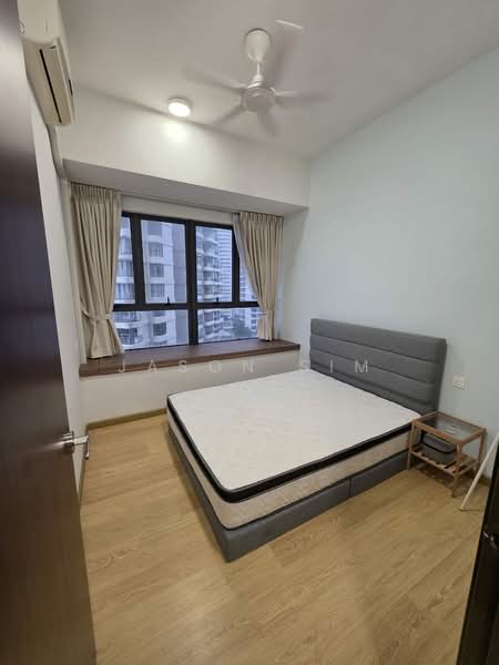 Condominium for Rent at Bay Laurel @ Country Garden Danga Bay - Jason Sim - Bedroom - PropertyGuru.com.my