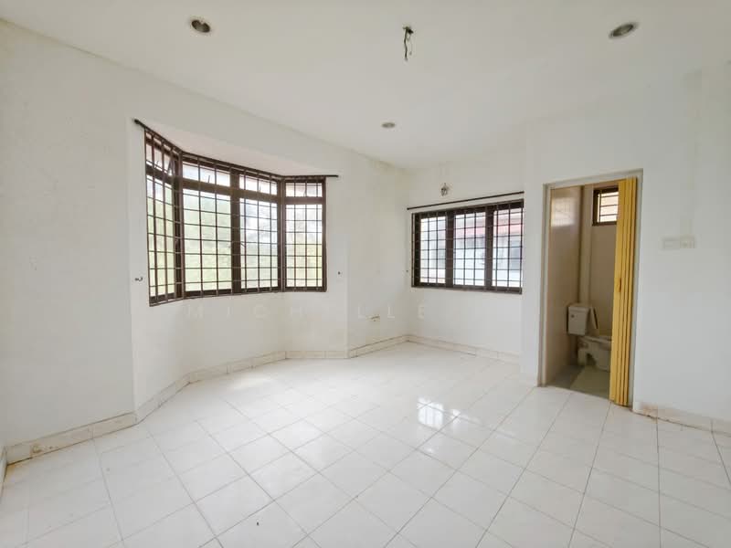 2-storey Terraced House for Sale in Permas Jaya (Johor Bahru) - Michelle He - Living Room - PropertyGuru.com.my