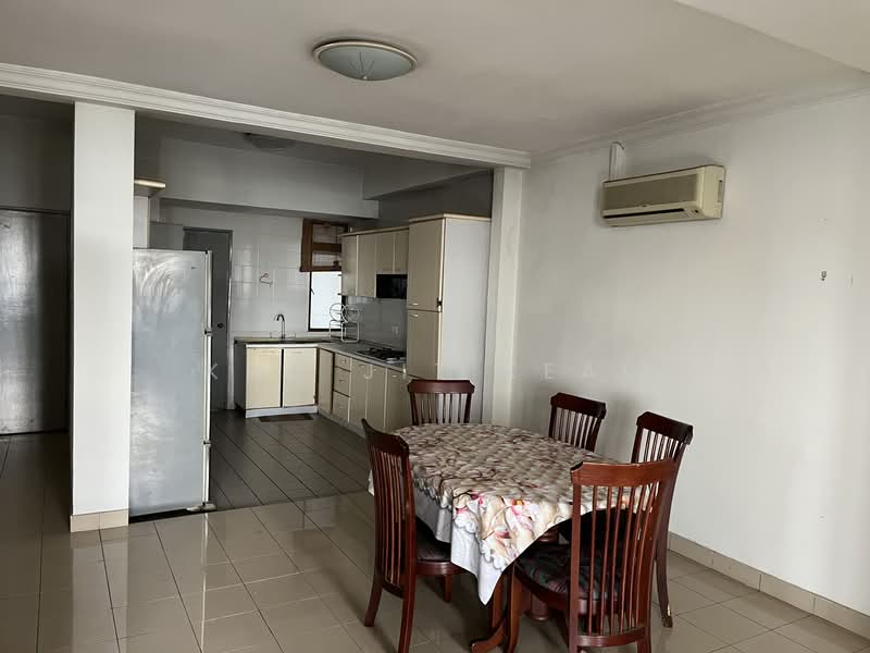 Condominium for Sale at Aloha Tower Condominium - Kho Jit Keau - Kitchen - PropertyGuru.com.my