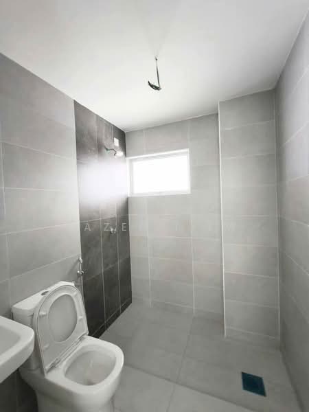 Semi-Detached House for Sale in Kota Damansara (Selangor) - Kazen Liew - Bathroom - PropertyGuru.com.my