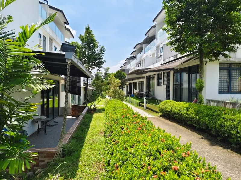 Rumah Teres 3 Tingkat untuk Dijual di Rawang (Selangor) - Alice Low - PropertyGuru.com.my