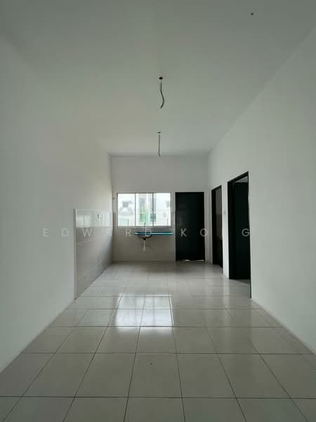 Rumah Teres 2 Tingkat untuk Dijual di Taman Scientex Rawang (Rawang) - Edward Kong. - Kitchen - PropertyGuru.com.my