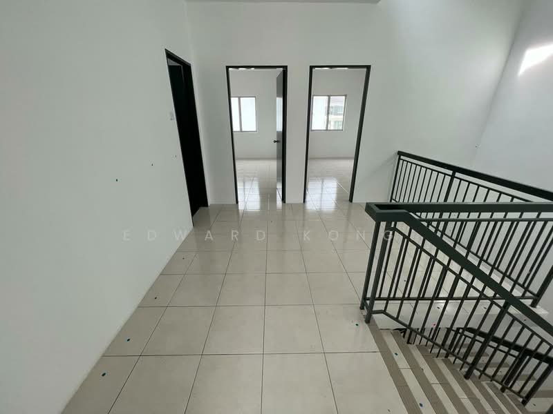Rumah Teres 2 Tingkat untuk Dijual di Taman Scientex Rawang (Rawang) - Edward Kong. - Entrance - PropertyGuru.com.my
