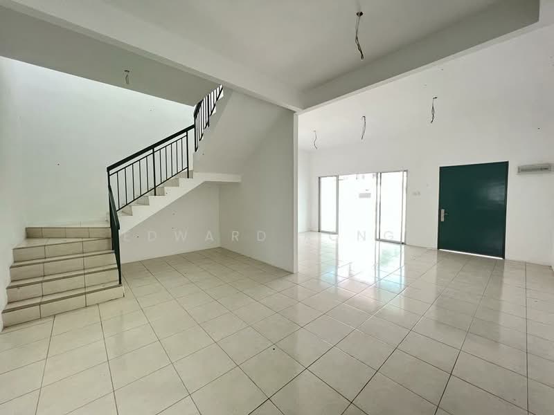 Rumah Teres 2 Tingkat untuk Dijual di Taman Scientex Rawang (Rawang) - Edward Kong. - PropertyGuru.com.my