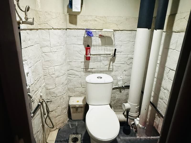 Pangsapuri untuk Dijual di Jade View - Kent Lai - Bathroom - PropertyGuru.com.my