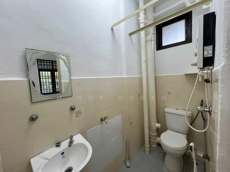 Apartment for Rent at Pangsapuri Sri Abadi - Mindy Cheah - Bathroom - PropertyGuru.com.my