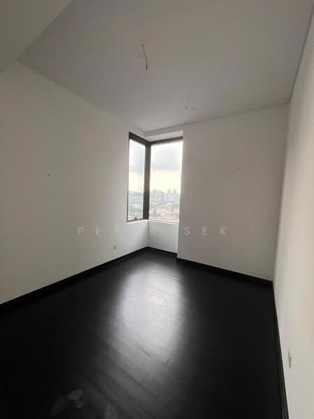 Kediaman Servis untuk Dijual di Regent Suites @ Pavilion Damansara Heights - Peter Sek - View - PropertyGuru.com.my