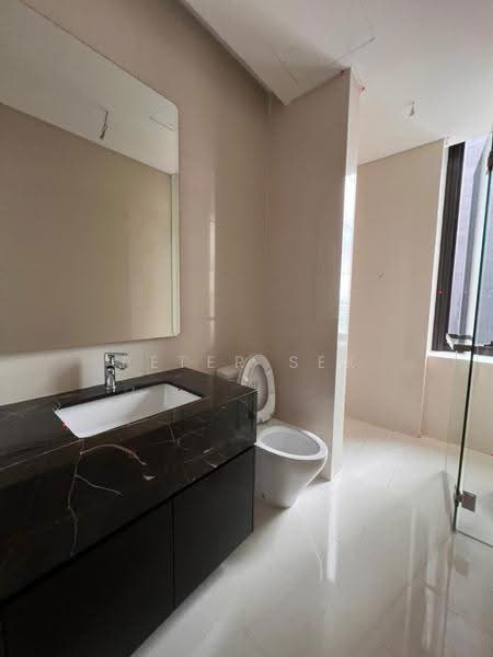 Kediaman Servis untuk Dijual di Regent Suites @ Pavilion Damansara Heights - Peter Sek - Bathroom - PropertyGuru.com.my