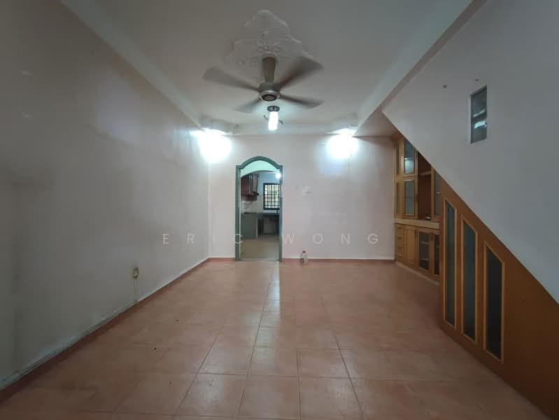 Rumah Teres 2 Tingkat untuk Dijual di Taman Cahaya Masai (Pasir Gudang) - Eric Wong - PropertyGuru.com.my
