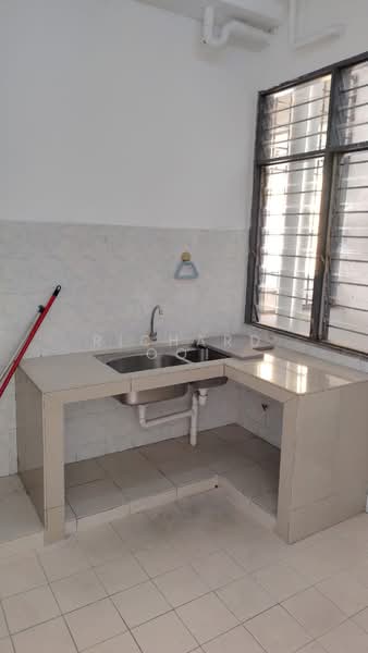 Apartment for Rent at Pangsapuri Lagoon Perdana - Richard Ooi - Kitchen - PropertyGuru.com.my